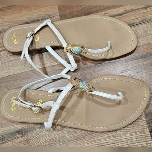 Miss Trish Target Brand White Sandals with Seahorse Charm 9.5